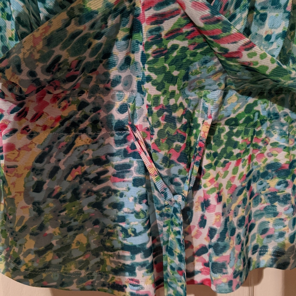 NWT Gorgeous Multi Colored Mesh Top M - Picture 6 of 8